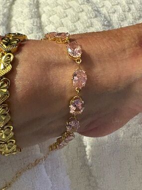 Bracelet- Gold Plated Waterproof Non-Tarnish Baby Pink Stone, Bracelet has exten